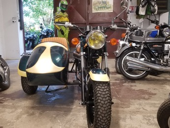 VAN VAN 125 SUZUKI SIDE CAR